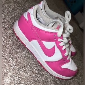 Gently worn - girls Nike 1.5 Y low dunk